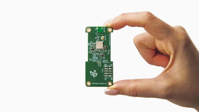 Coral Wireless Add-on board for Dev Board Micro