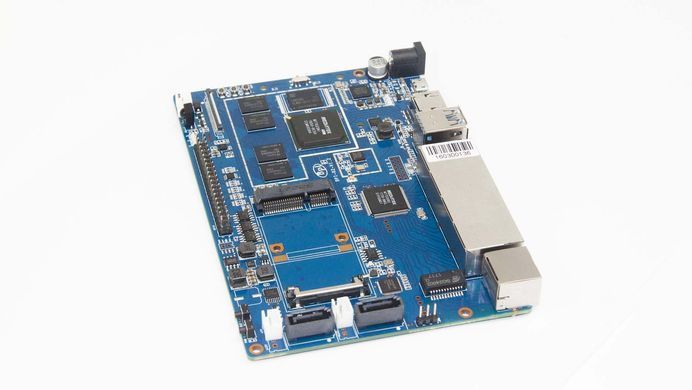 Мікрокомп'ютер Banana Pi R2