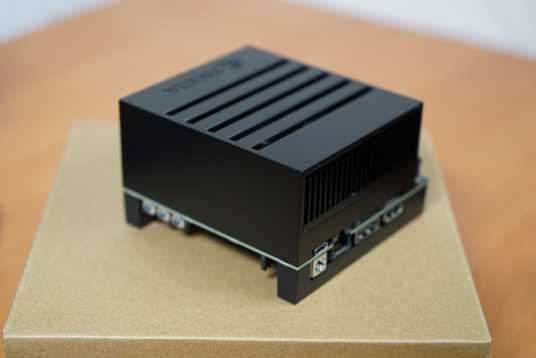 Купити NVIDIA Jetson AGX Xavier Developer Kit з безкоштовною
